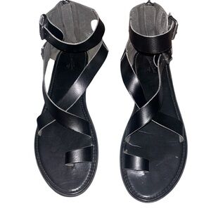 Black Universal Thread size 10 Strappy Sandals